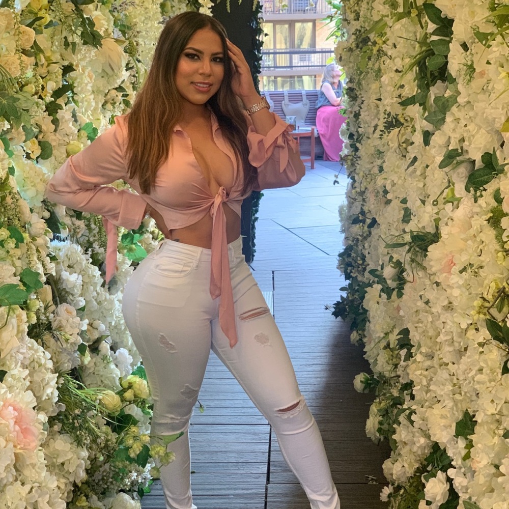 Meet your Posher, Rosidaly